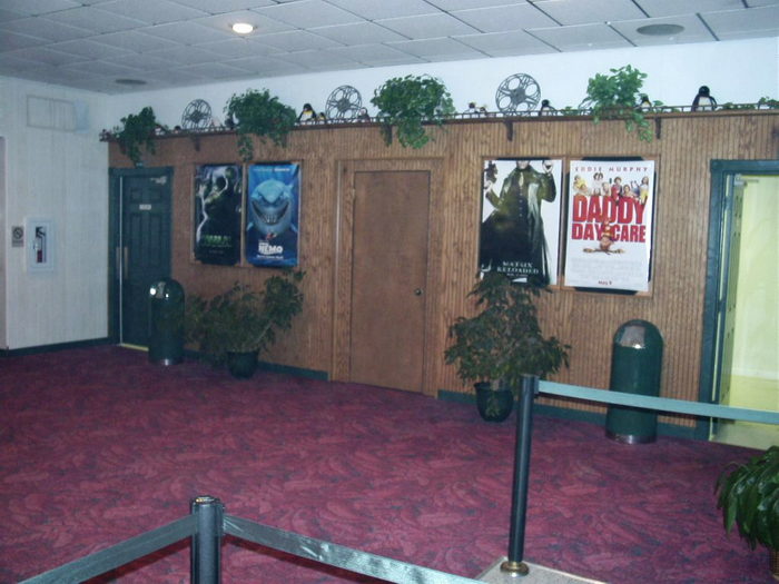 Cinema One (Cedar Street Cinemas) - June 2002 (newer photo)
